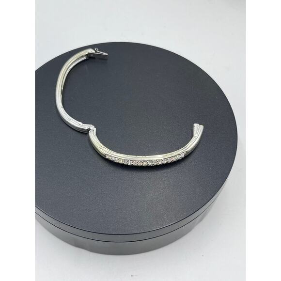 Swarovski Swan White Crystal
Bracelet Rhodium Hinged Clamper 
Bangle Bracelet - Picture 6 of 12